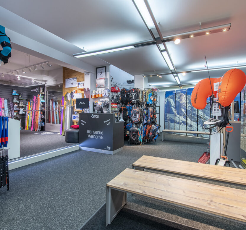 Junior Skis (Ages 7–12) – Intermediate