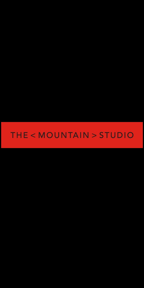 Logo rouge de la marque The Mountain Studio